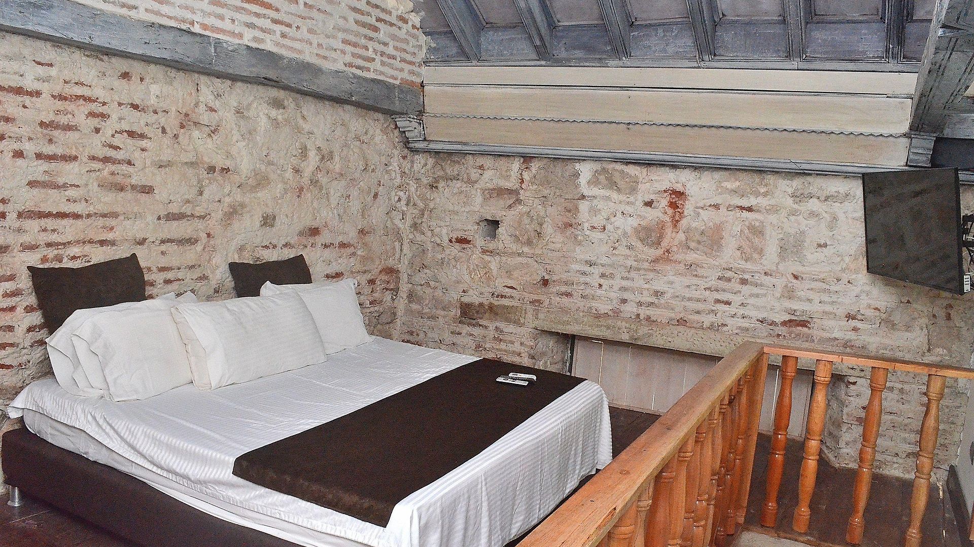 Puertas De Hotel 3*