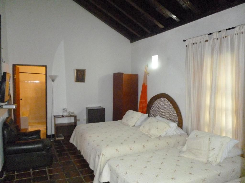 Hotel Puertas De 3*