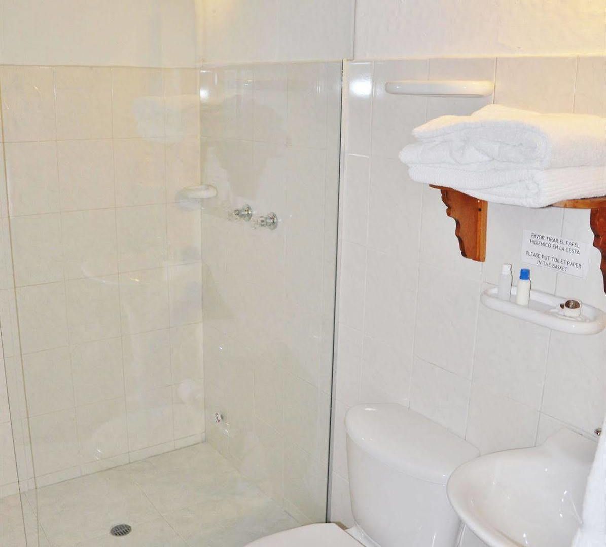 Puertas De Hotel 3*
