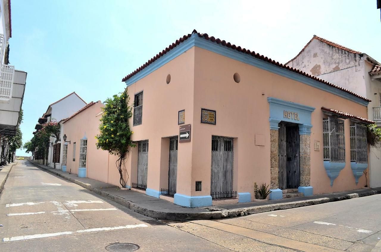 Puertas De Hotel 3*