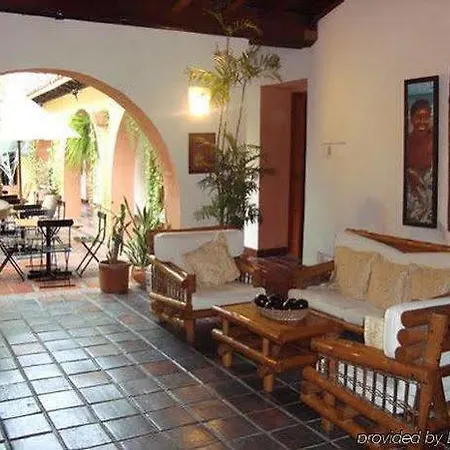 Hotel Puertas De