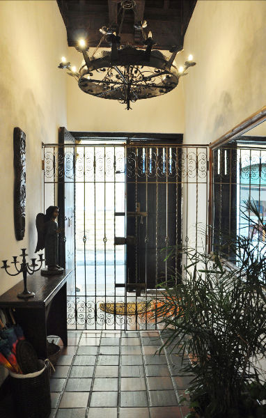 Puertas De Hotel 3*